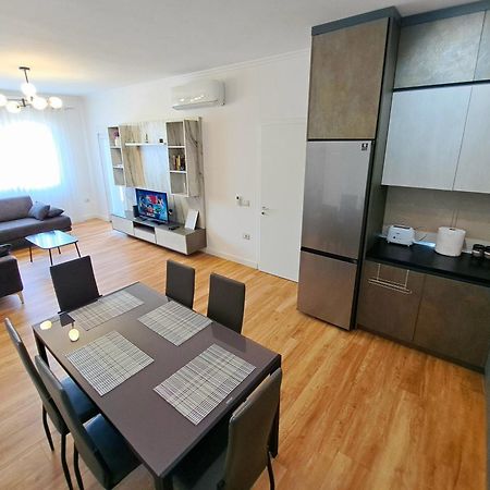Pazari Luxury Central Apartment Tirana Zewnętrze zdjęcie